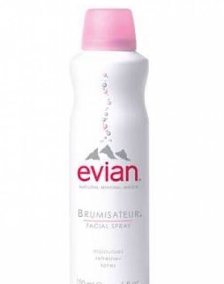 daily face mist review female Water Daily Female Mineral Spray Evian   Review